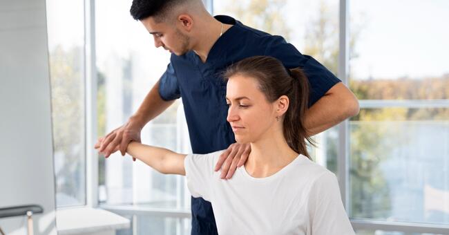 medium-shot-woman-getting-help