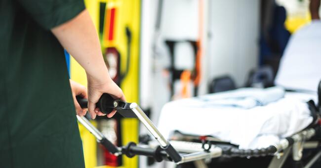 paramedics-work-with-ambulance (1)