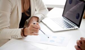 analyzing-new-marketing-plan-sales-statistics-conc